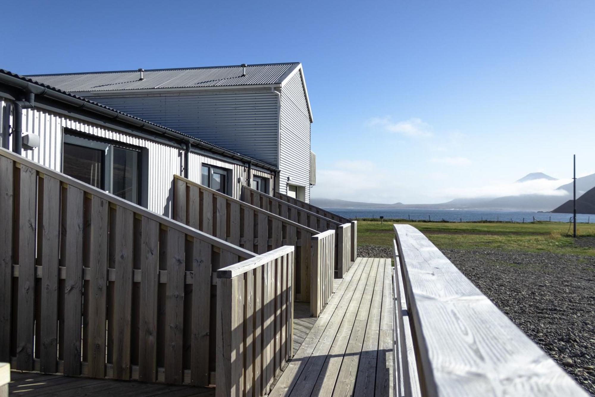 Urdartindur Guesthouse And Cottages Northurfjorthur 외부 사진