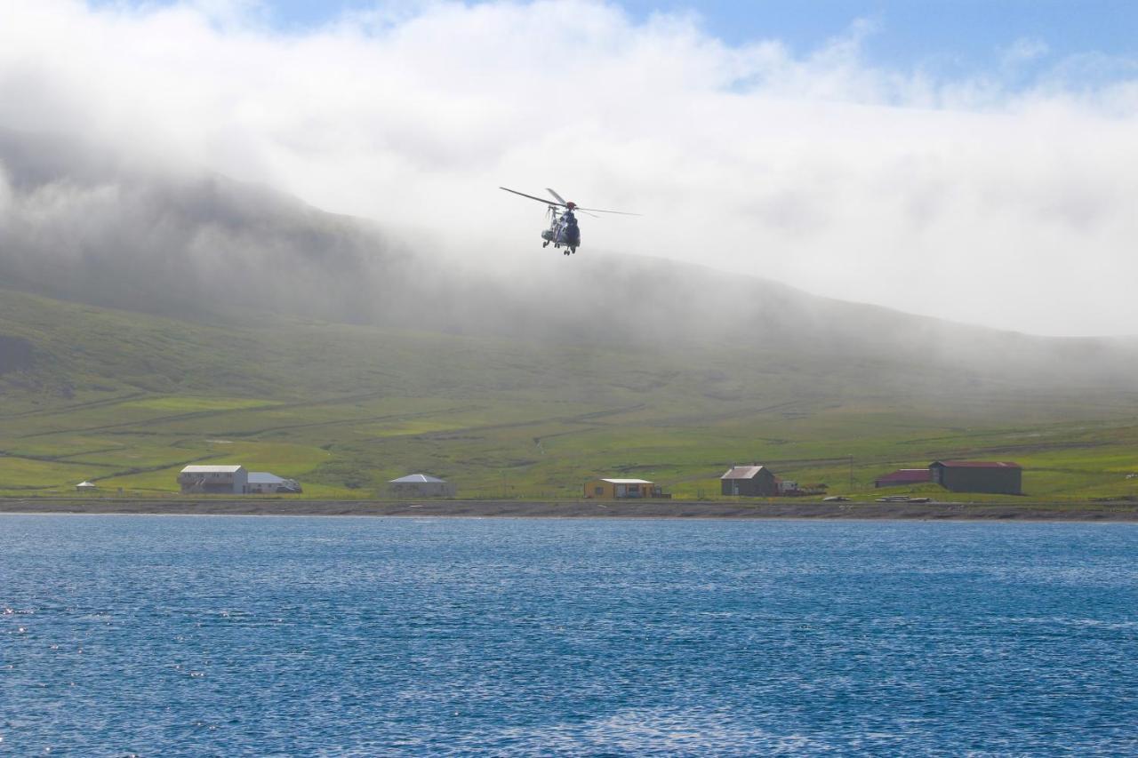 Urdartindur Guesthouse And Cottages Northurfjorthur 외부 사진